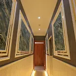 New House Hotel