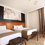 Отель New House