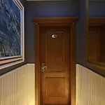 Отель New House *